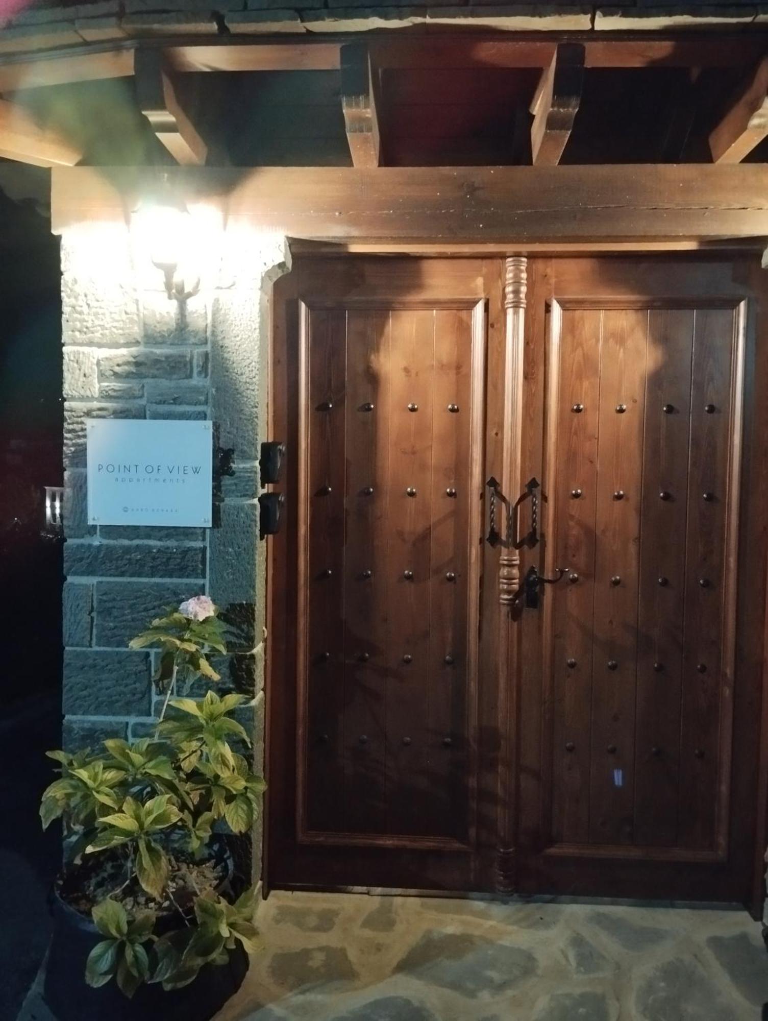 Point Of View 2 Apartment Pramanta Luaran gambar