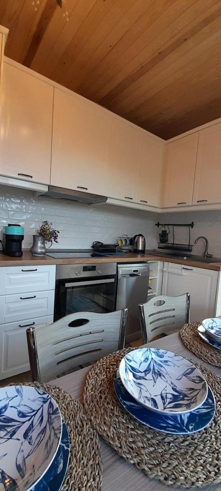 Point Of View 2 Apartment Pramanta Luaran gambar